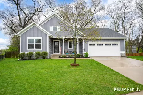 1548 Dryad Ct NE, Grand Rapids, MI 49505