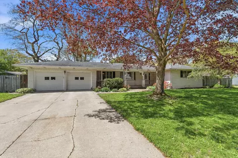 1114 Miami Rd, Niles, MI 49120