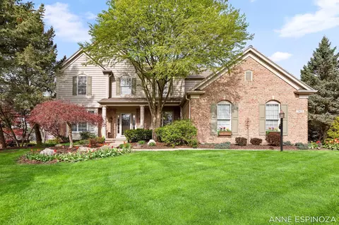 7423 Old Lantern Dr SE, Caledonia, MI 49316