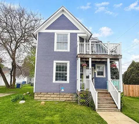 216 Oak St, Hopkins, MI 49328
