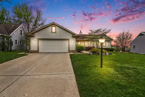 5459 Discovery Dr SE, Kentwood, MI 49508