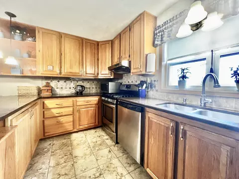 Kitchen - 8056 Sawdey Rd, Jerome, MI 49249 photo 6 of 9