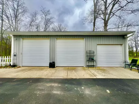 Exterior - 8056 Sawdey Rd, Jerome, MI 49249 photo 6 of 13