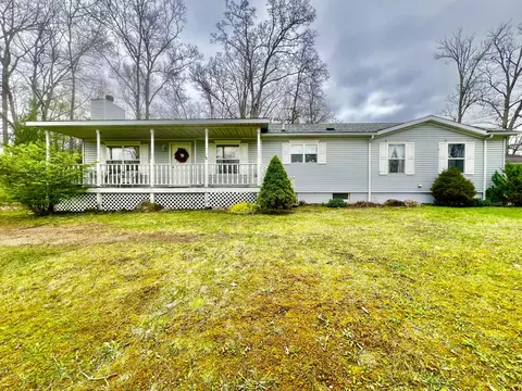 Exterior - 8056 Sawdey Rd, Jerome, MI 49249 photo 2 of 13