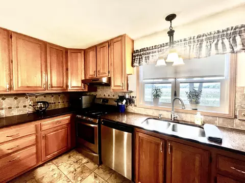 Kitchen - 8056 Sawdey Rd, Jerome, MI 49249 photo 5 of 9