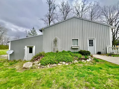 Exterior - 8056 Sawdey Rd, Jerome, MI 49249 photo 7 of 13