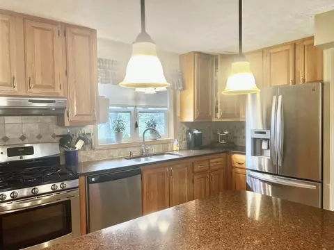Kitchen - 8056 Sawdey Rd, Jerome, MI 49249 photo 4 of 9