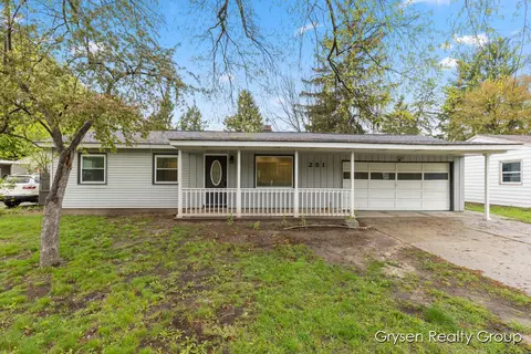 251 60th St SE, Grand Rapids, MI 49548