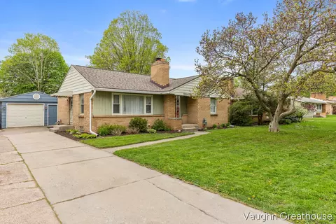1501 Carlton Ave NE, Grand Rapids, MI 49505