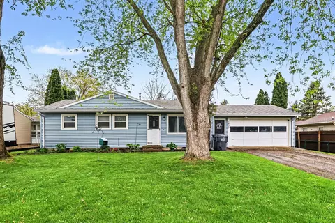 1433 Carter St, Kalamazoo, MI 49048