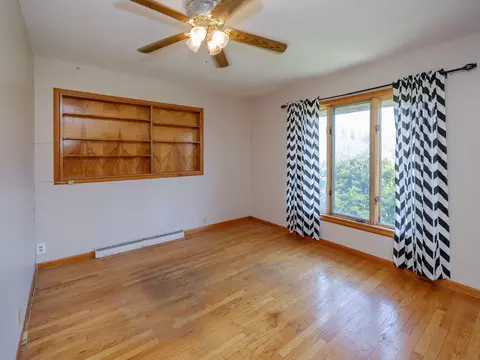 Living - 117 4th St, Plainwell, MI 49080 photo 7 of 9