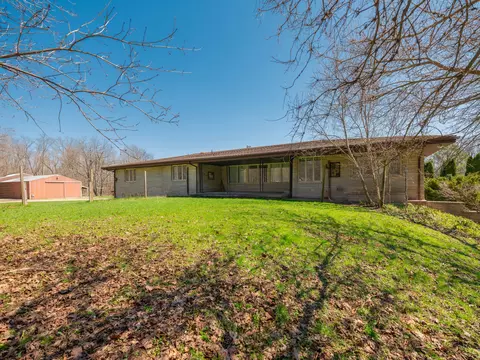 Exterior - 117 4th St, Plainwell, MI 49080 photo 2 of 17
