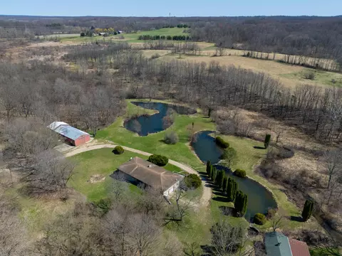 View/Area - 117 4th St, Plainwell, MI 49080 photo 5 of 14