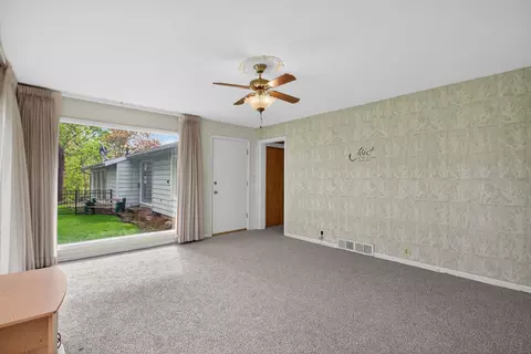 Living - 400 Outer Ct, Tecumseh, MI 49286 photo 13 of 13