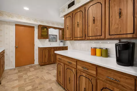 Kitchen - 400 Outer Ct, Tecumseh, MI 49286 photo 2 of 4