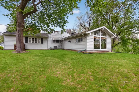 Exterior - 400 Outer Ct, Tecumseh, MI 49286 photo 3 of 9