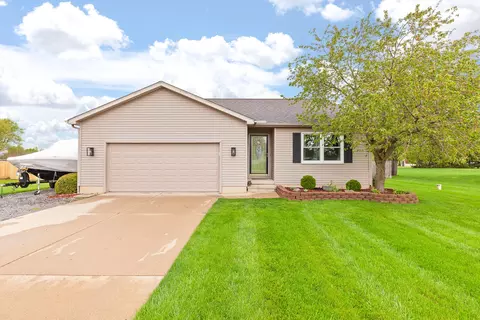 3216 Aspen Trl, Adrian, MI 49221