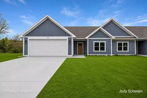 754 Noble Dr, Belding, MI 48809