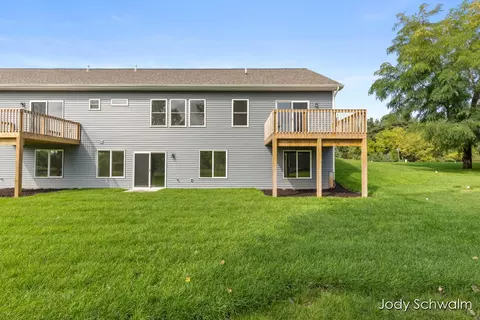 Exterior - 754 Noble Dr, Belding, MI 48809 photo 3 of 6