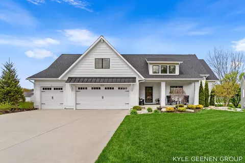 2233 Whistle Creek Dr SW, Byron Center, MI 49315