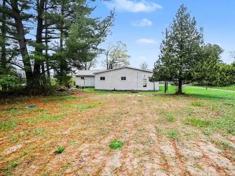 Exterior - 24 E Polk Rd, Hart, MI 49420 photo 2 of 7
