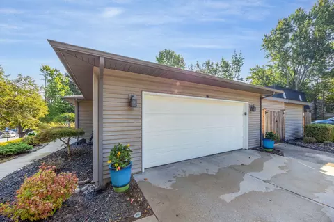 Exterior - 602 Oak Street St, Big Rapids, MI 49307 photo 1 of 9