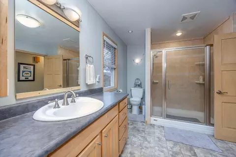 Bath - 602 Oak Street St, Big Rapids, MI 49307 photo 1 of 2