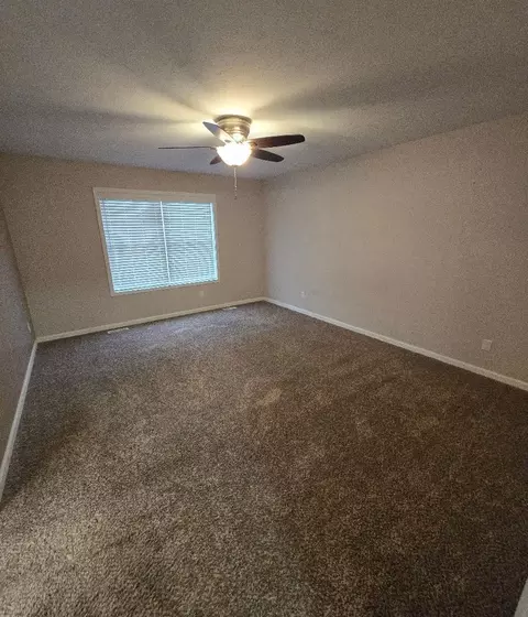 Bedroom - 1000 Eley St, Otsego, MI 49078 photo 3 of 4