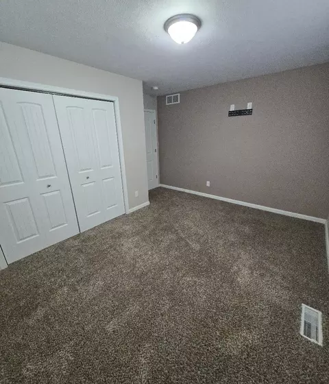Bedroom - 1000 Eley St, Otsego, MI 49078 photo 1 of 4