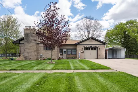 321 Blake Blvd, Galesburg, MI 49053
