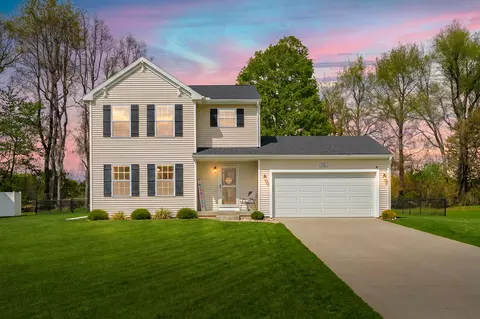 5211 Lake Pines Ct, Vicksburg, MI 49097