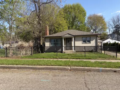 74 Seivour Ave, Battle Creek, MI 49037