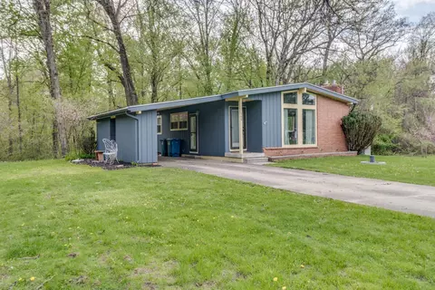 165 Lynn Dr, Battle Creek, MI 49037