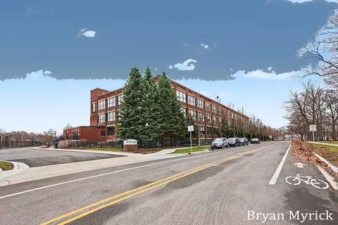 533 Columbia Ave #107, Holland, MI 49423