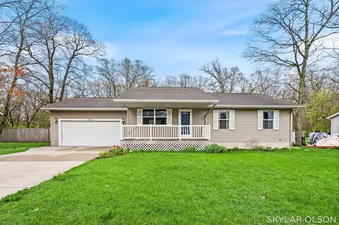 2900 Kooi St, Muskegon, MI 49444