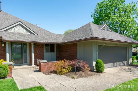 3454 Charlevoix Dr SE, Grand Rapids, MI 49546
