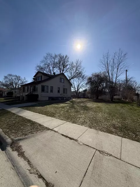 23147 Donald Ave, Eastpointe, MI 48021