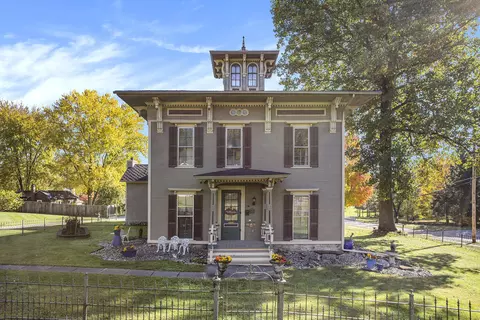 404 N Webster St, Augusta, MI 49012