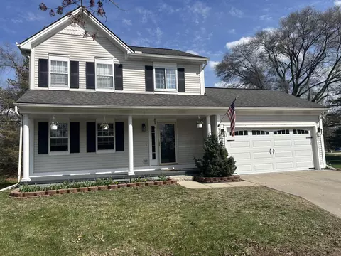 1360 Pond View Ct, Wixom, MI 48393