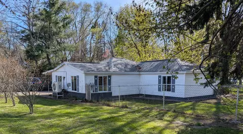 2215 Dowd St, Muskegon, MI 49441