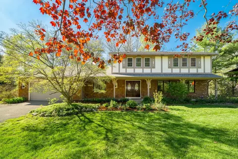 2551 Riveredge Dr SE, Grand Rapids, MI 49546