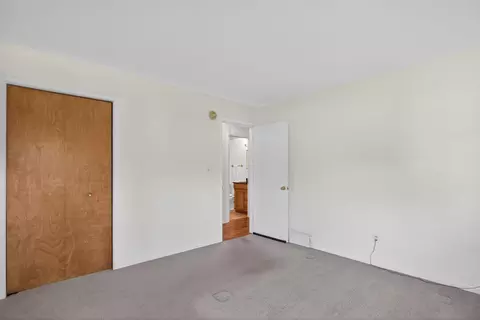 Bedroom - 1616 Cascade Ct, Jackson, MI 49203 photo 4 of 5