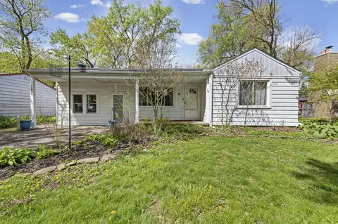 20435 Louise St, Livonia, MI 48152