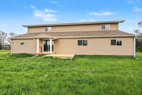 33594 M-60, Leonidas, MI 49066