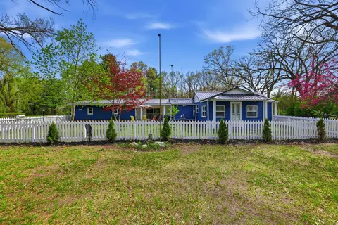 10109 W Wise Rd, Greenville, MI 48838