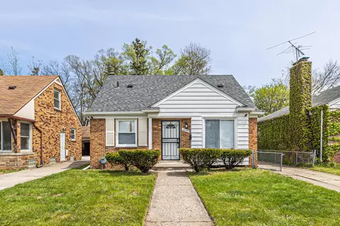 18484 Warwick St, Detroit, MI 48219