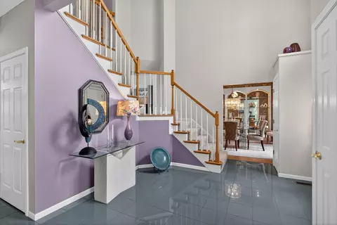 Entry Way - 4809 Stonewood Dr, Jackson, MI 49201 photo 2 of 8