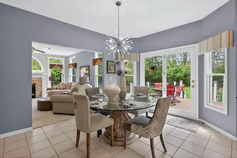 Dining - 4809 Stonewood Dr, Jackson, MI 49201 photo 2 of 6