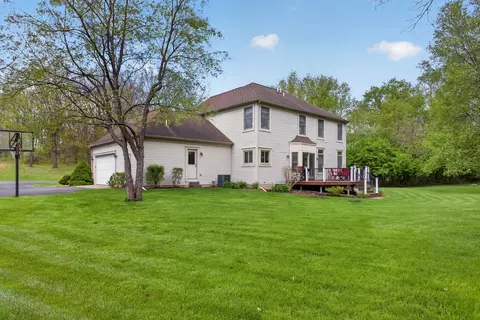 Exterior - 4809 Stonewood Dr, Jackson, MI 49201 photo 14 of 18
