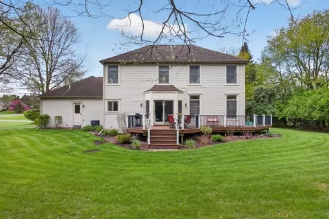 Exterior - 4809 Stonewood Dr, Jackson, MI 49201 photo 13 of 18